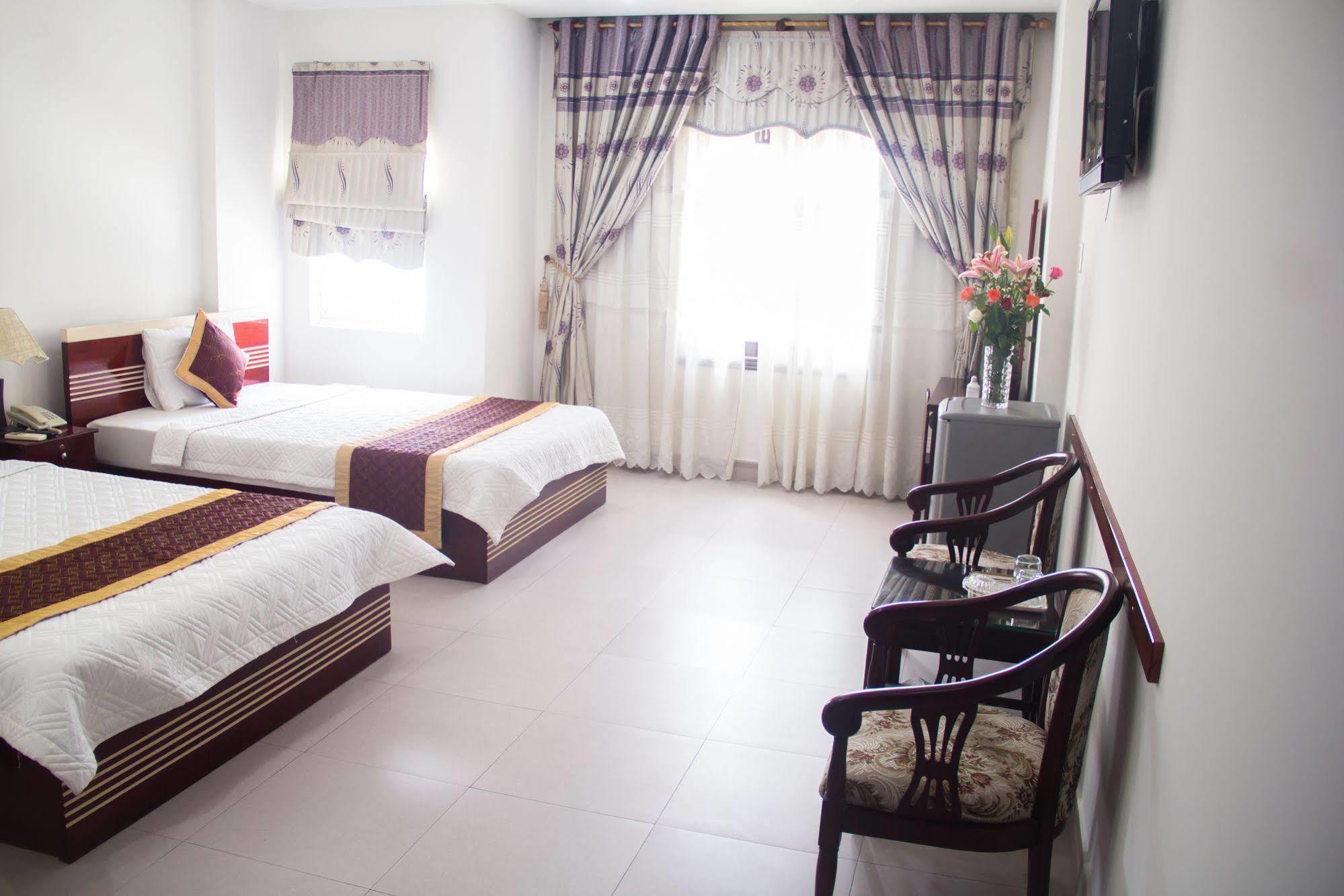 Vivyanne Hotel Дананг Экстерьер фото