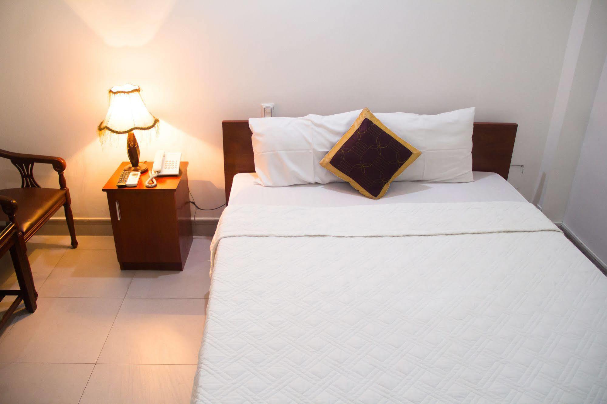 Vivyanne Hotel Дананг Экстерьер фото